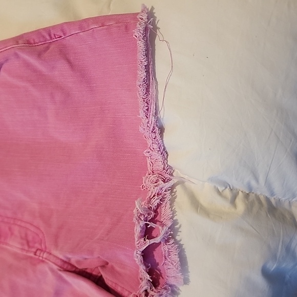 GAP  Pink Low Stride Jean Short - Picture 6 of 10